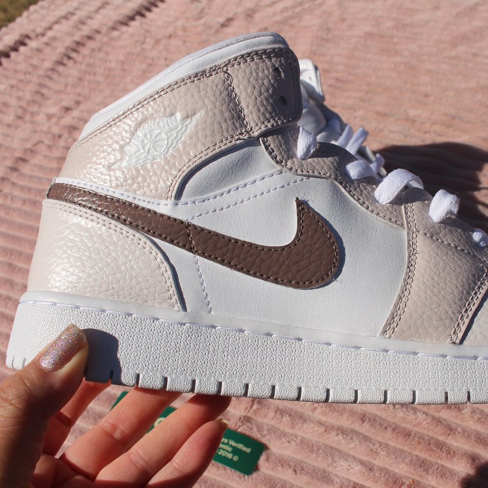 AIR JORDAN 1 MID